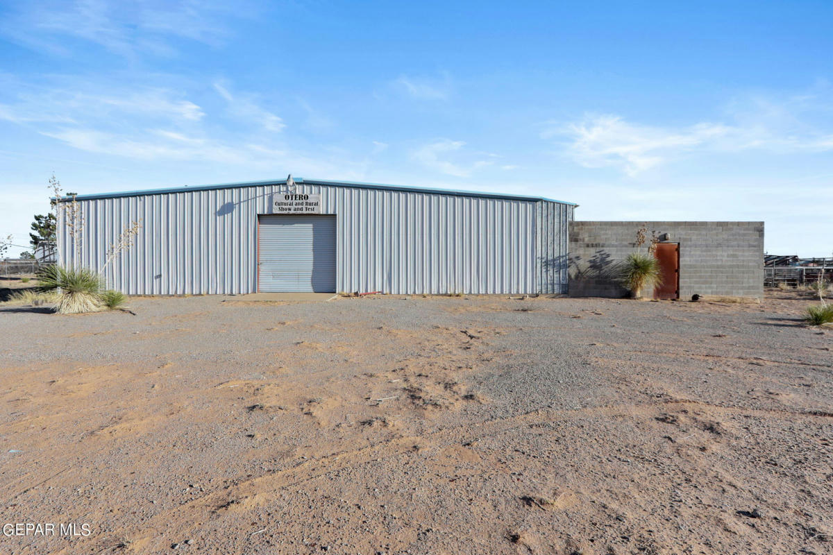 704 HERMOSA DR, CHAPARRAL, NM 88081, photo 1 of 25