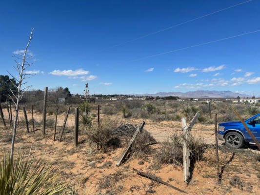 121 HENDRICH RD, CHAPARRAL, NM 88081, photo 2 of 17