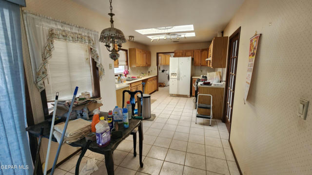 557 PASEO REAL DR, CHAPARRAL, NM 88081, photo 4 of 26
